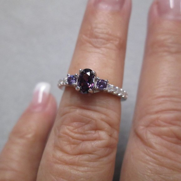 Exquisite Dainty Sterling Silver and AMETHYST Ring> Sparkling CZ's, Birthstone - Picture 1 of 6